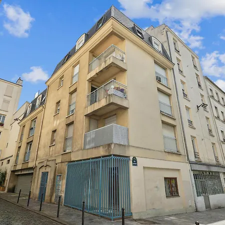In The Heart Of By Weekome Apartment