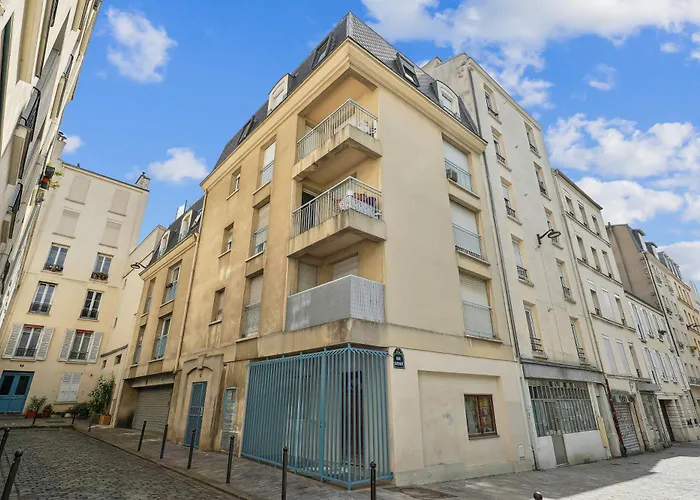 In The Heart Of By Weekome Apartmán